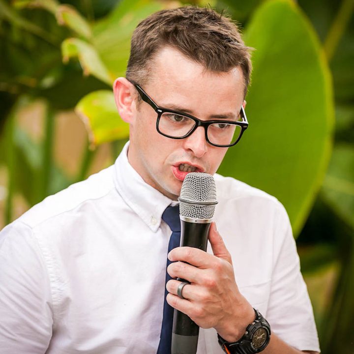 wedding speech microphone technique